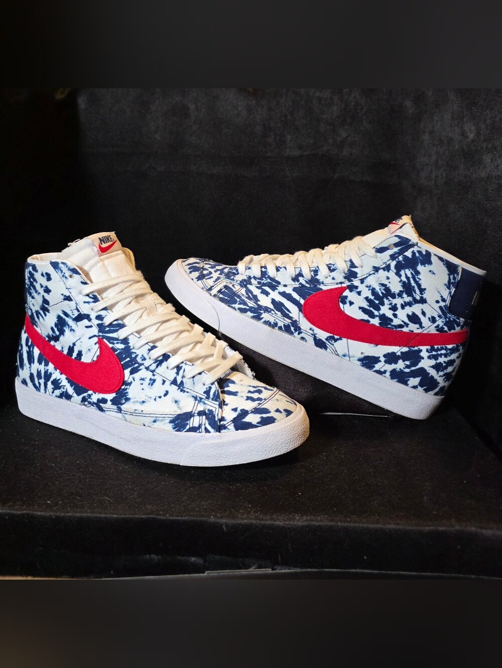 Nike Men’s White & Blue Tie-Dye High-Top Sneakers with Red Swoosh Size 12